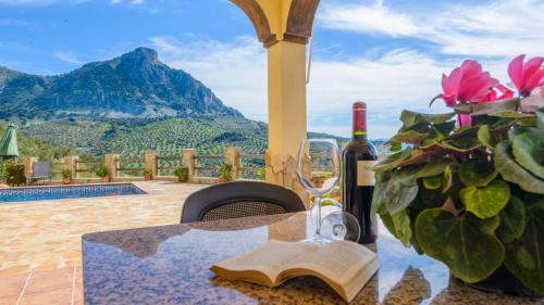 Casa Vistahermosa El Gastor by Ruralidays — 4-Star Luxury Hotel in El Gastor, Spain
