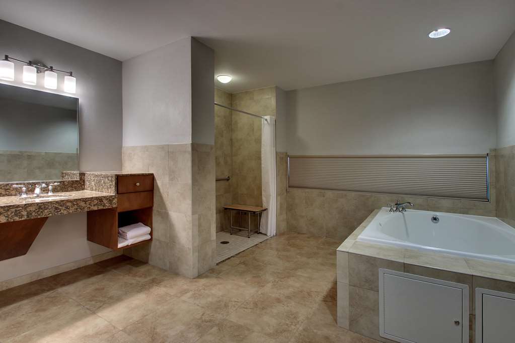 Drury Plaza Hotel San Antonio Riverwalk - photo 36