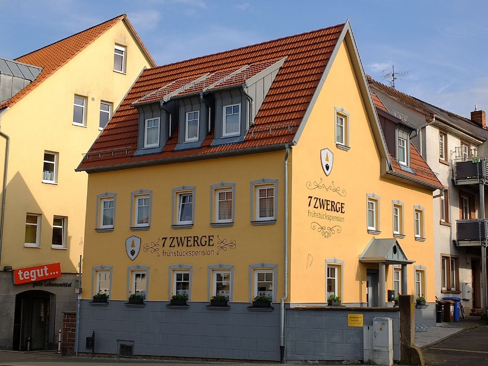 7 Zwerge Ubernachtungspension — Lohr Am Main