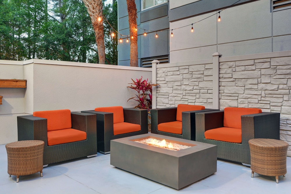 Hilton Garden Inn Jacksonville JTB Deerwood Park - photo 51