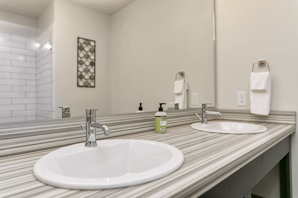 Silver Creek Hotel - photo 31