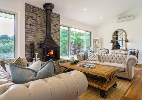 Joie de Vivre — 4-Star Luxury Hotel in Red Hill, Australia