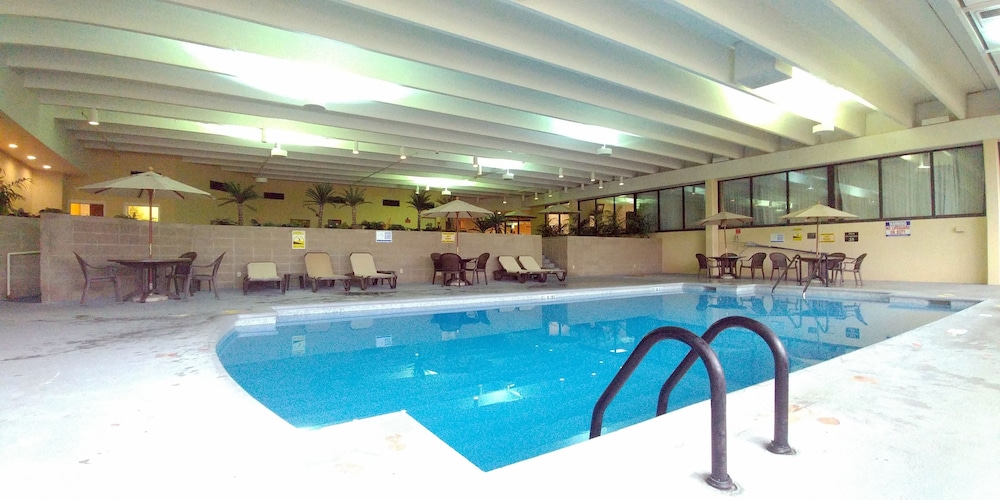 Red Lion Hotel St Joseph - photo 30
