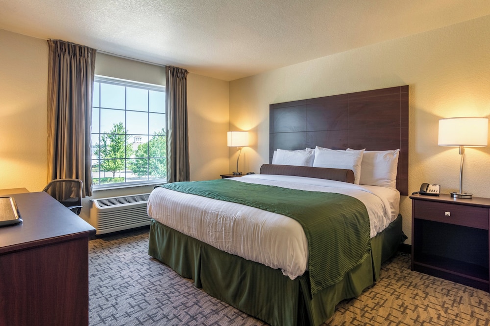 Cobblestone Hotel & Suites Erie - photo 8