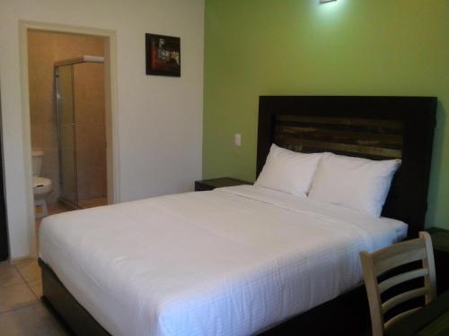 Happy Express Hotel