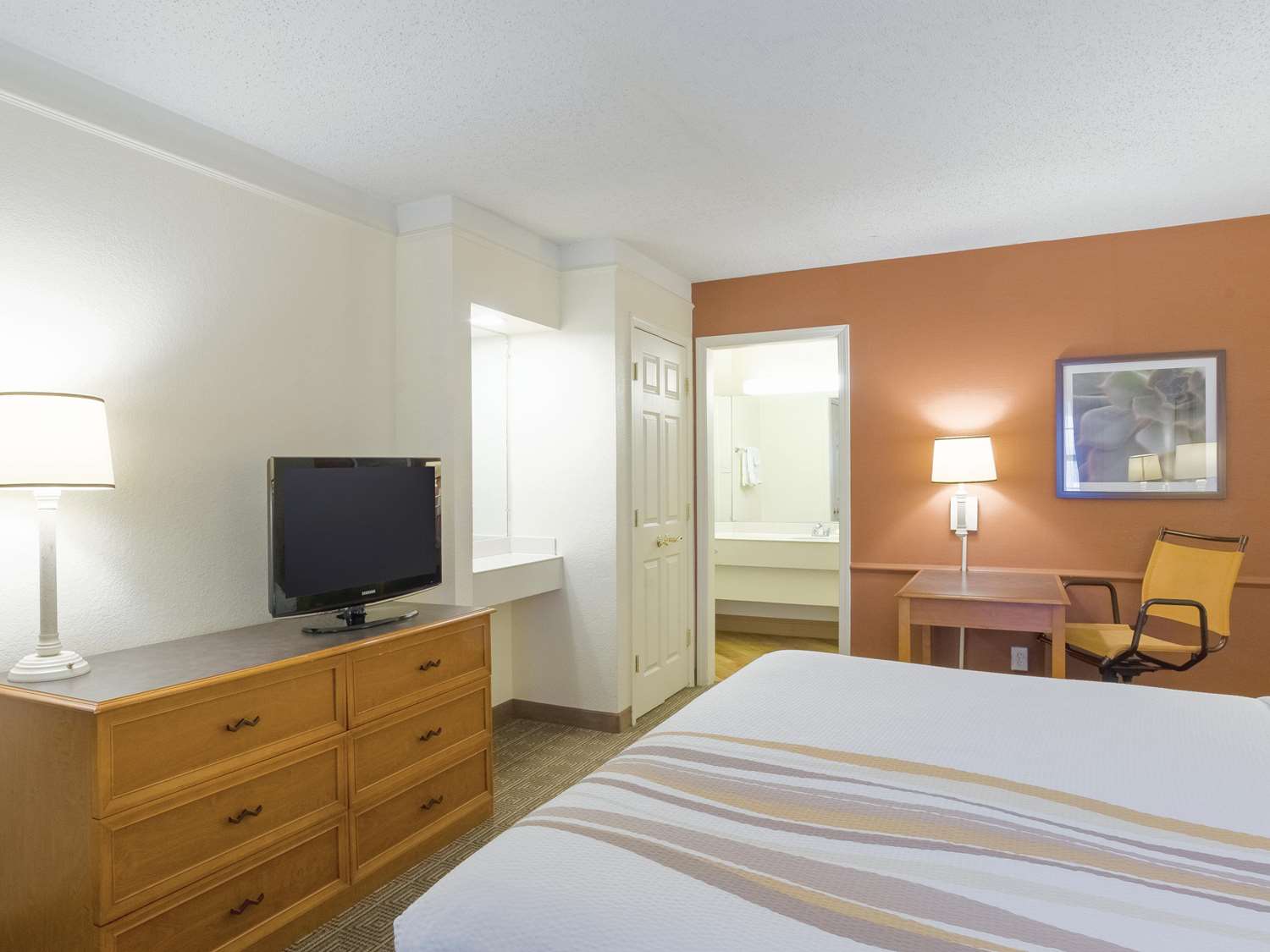 La Quinta Denver Cherry Creek Hotel - photo 20