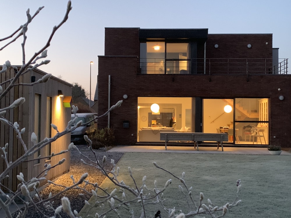 Vakantiewoning Fossee — 5-Star Luxury Hotel in Lommel, Belgium