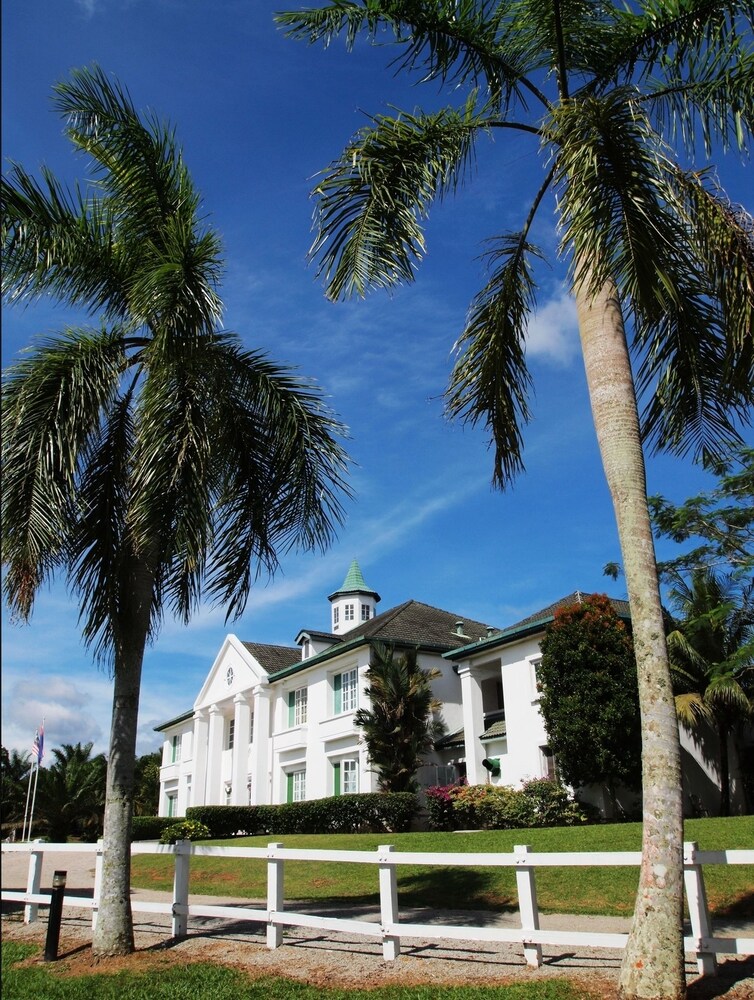 Riders Lodge Resort The Original in Kulai, Malaysia