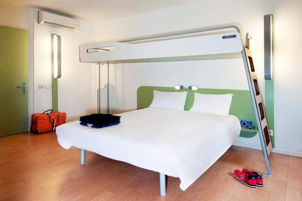 ibis budget Redon — Redon — photo 2