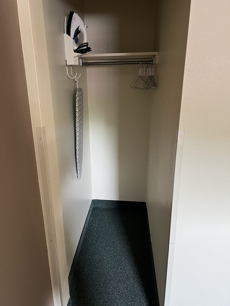 All Star Inn & Suites - photo 55