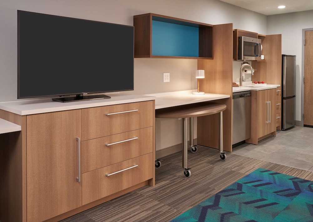 Home2 Suites by Hilton Pompano Beach Pier - photo 27