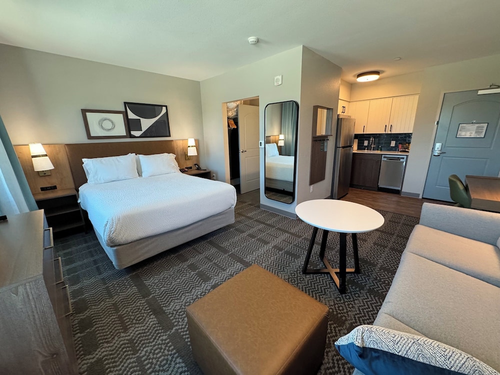 Staybridge Suites Sacramento Woodland - photo 12