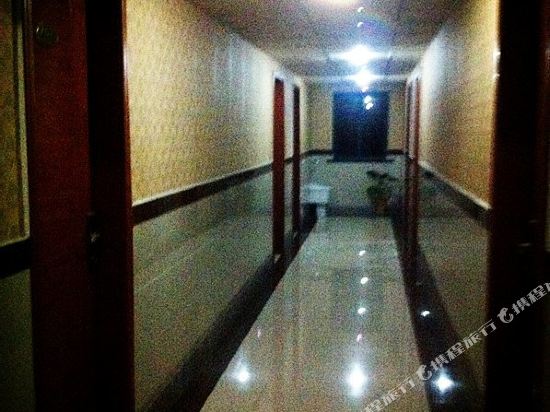Hebin Hotel - last minute hotel in Tongxiang
