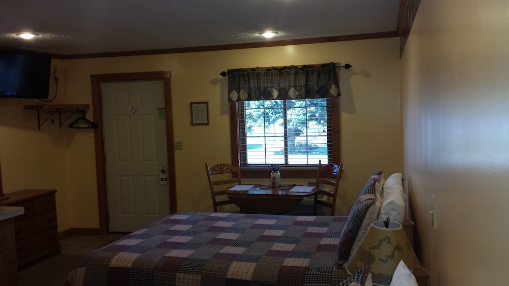 The Garrett Inn - photo 7