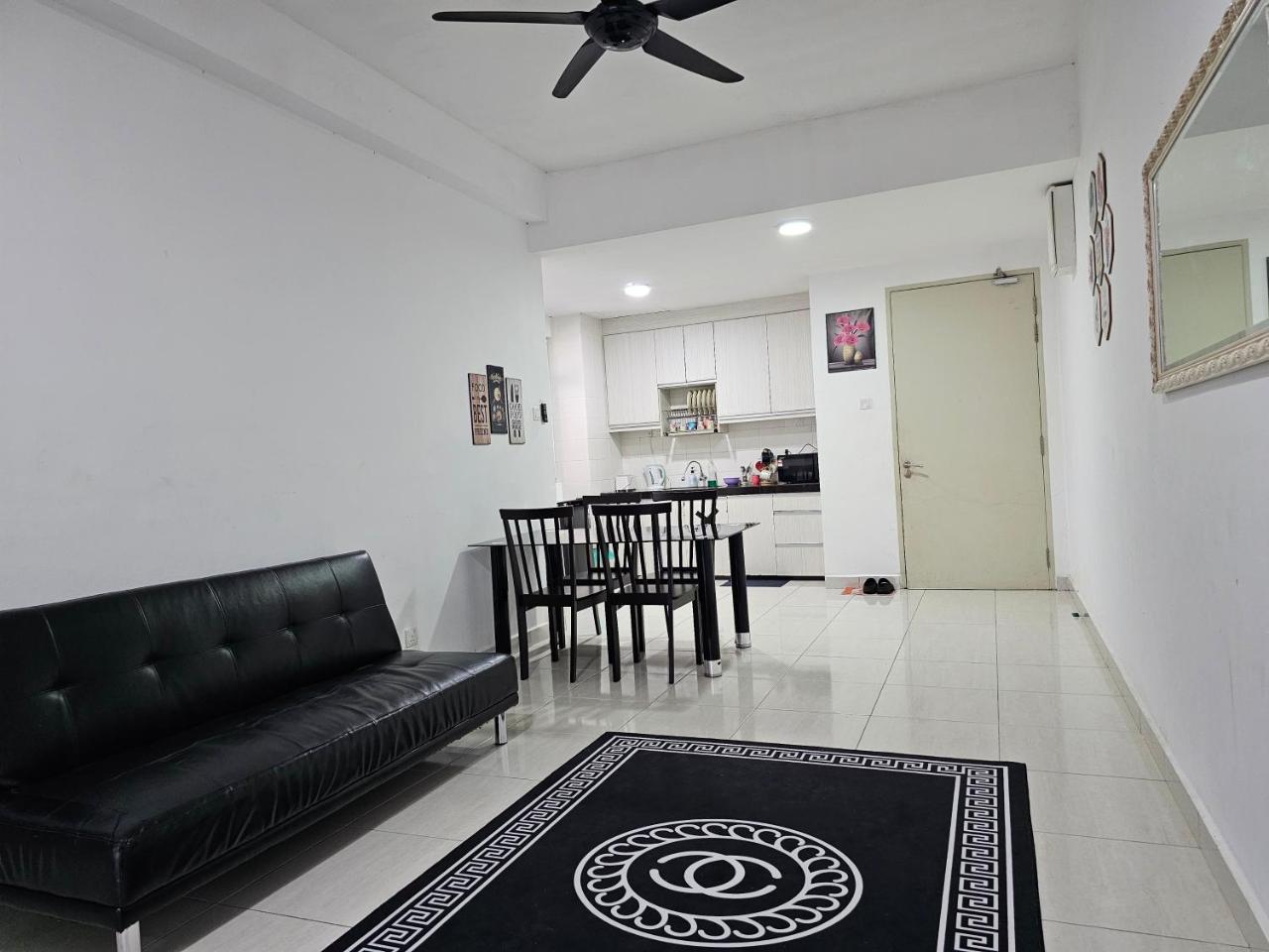 BSP21 Family Homestay — Jenjarum — photo 2