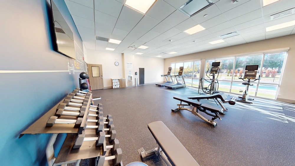 Holiday Inn Express & Suites Chicago Schaumburg an IHG Hotel - photo 40