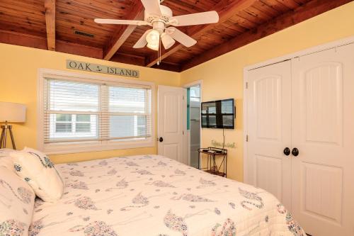 Lisa Lu by Oak Island Accommodations - photo 40