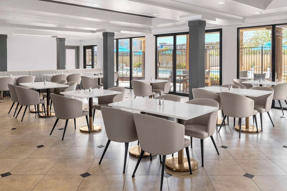 DoubleTree by Hilton Phoenix Gilbert - photo 38