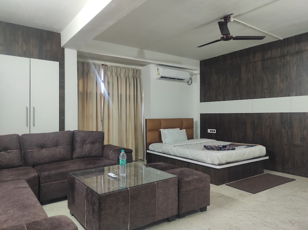 Hotel SG Hub Tower — Tinsukia — photo 4