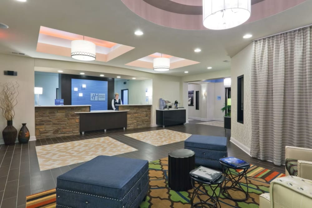Holiday Inn Express Hotel & Suites Fulton by IHG - photo 25