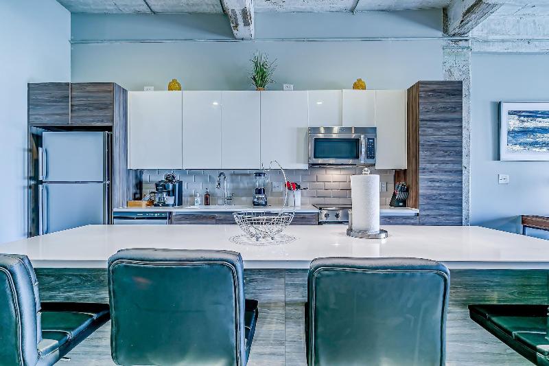 Luxury Downtown Dallas Stay by Amyfinehouse - photo 228