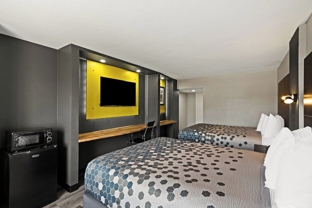 Scottish Inns Austin - photo 11