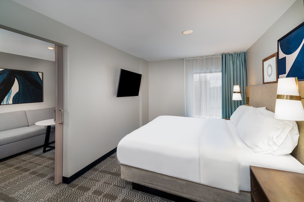 Staybridge Suites Louisville Expo Center - photo 4