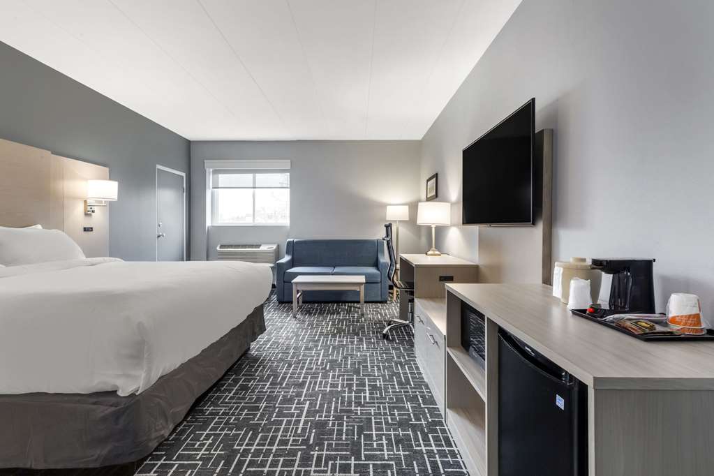 Comfort Inn Hyannis Cape Cod - photo 11