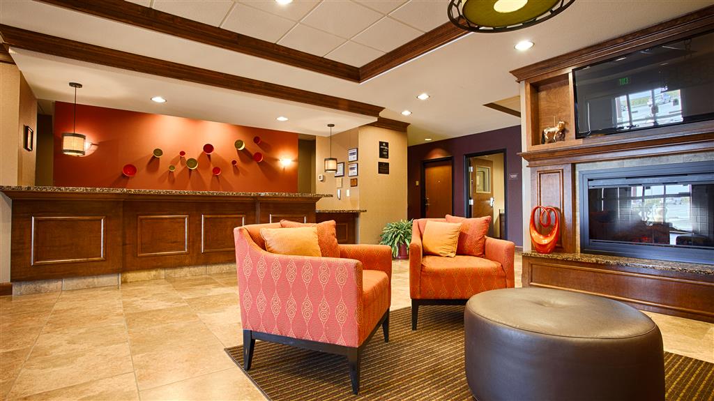 Best Western Plus Carousel Inn & Suites - photo 2