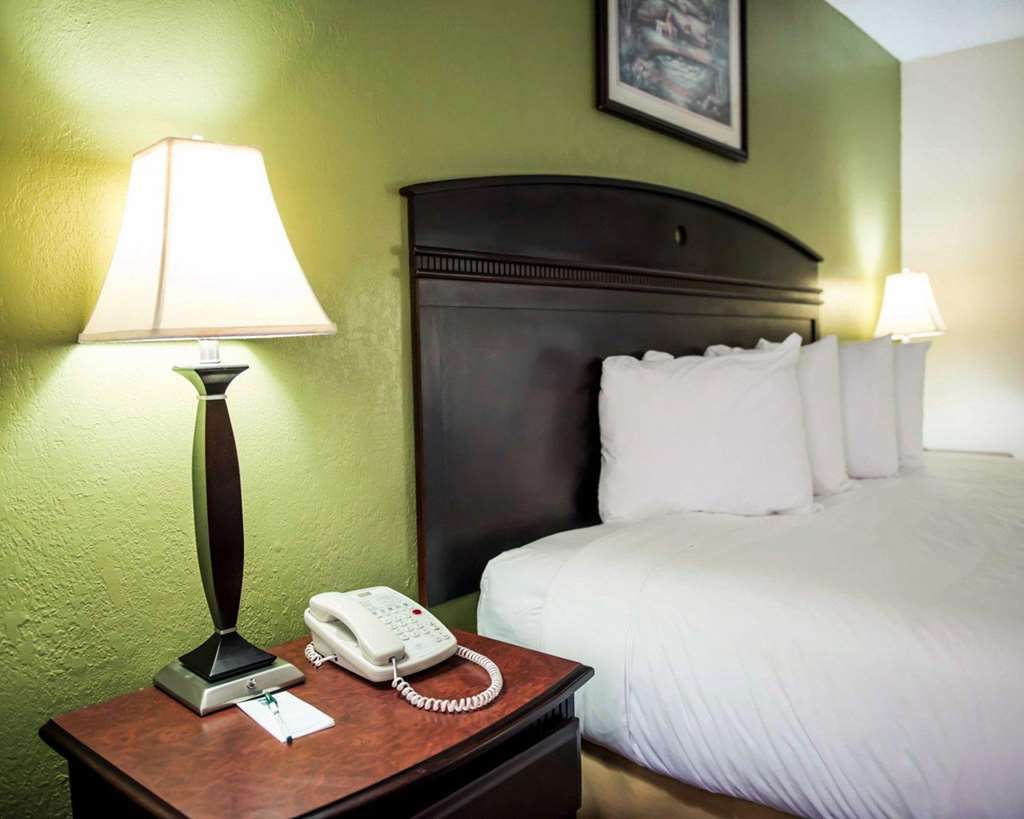 Quality Inn Chipley I 10 at Exit 120 - photo 15