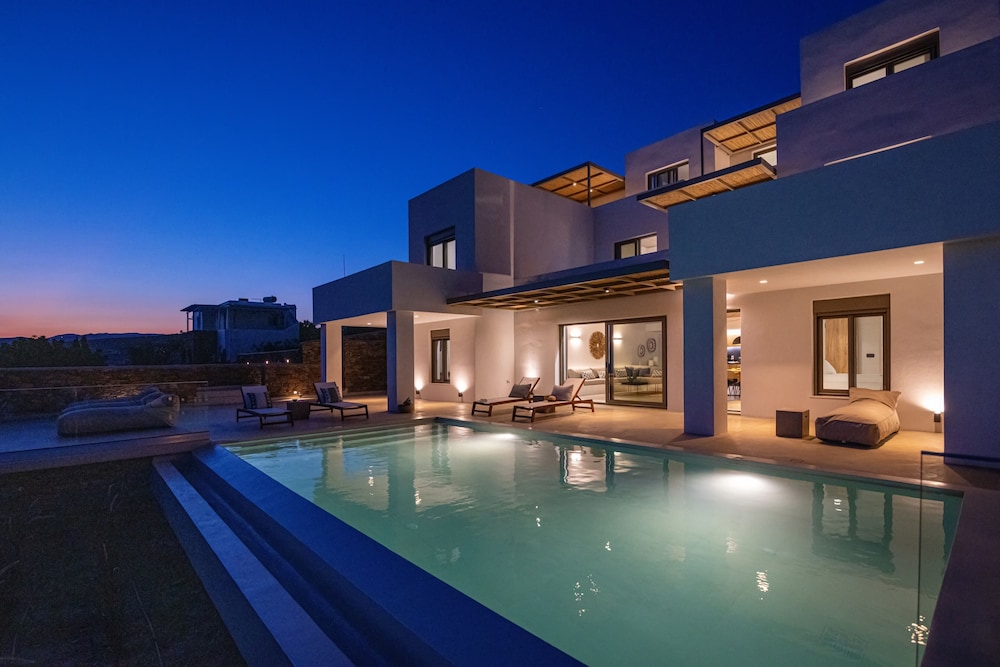 Blue Gres Tinos — 4-Star Luxury Hotel in Tinos, Greece