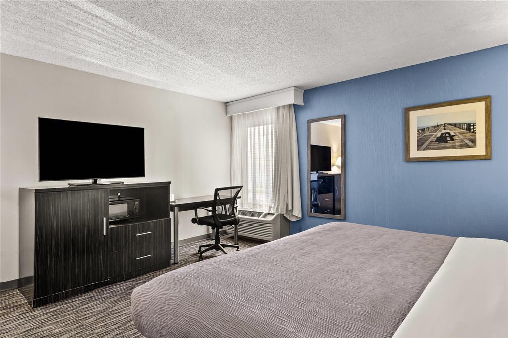 Quality Inn Jacksonville Orange Park near Naval Air Station - photo 28