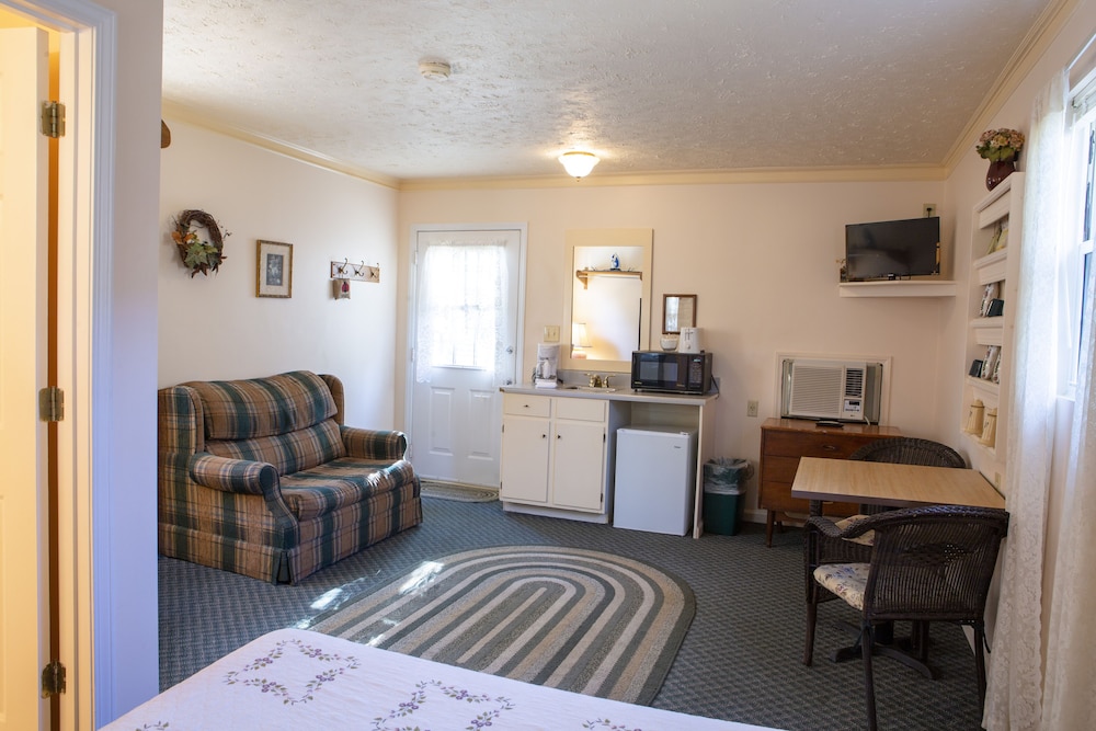 The Chimney Rock Inn & Cottages - photo 118