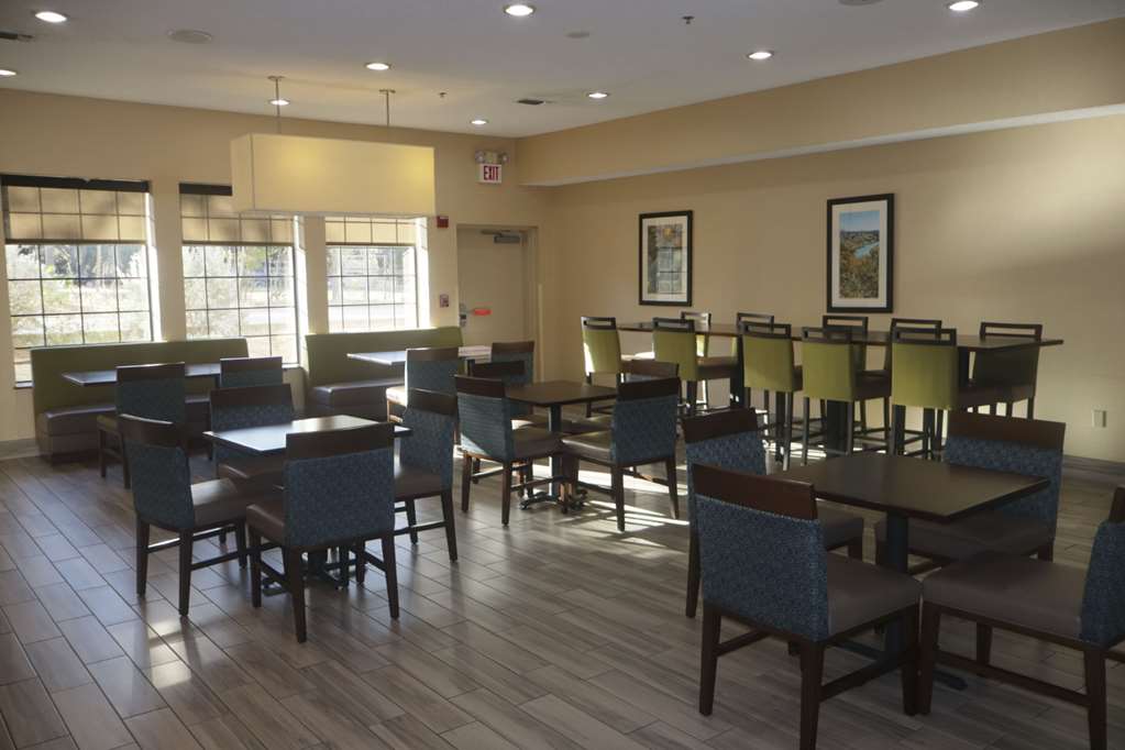 Comfort Inn & Suites Burnet - photo 38