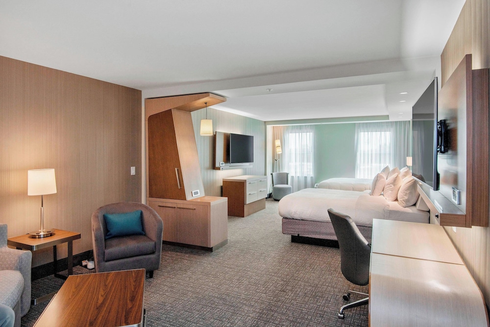 Courtyard by Marriott Raleigh Cary Parkside Town Commons - photo 16