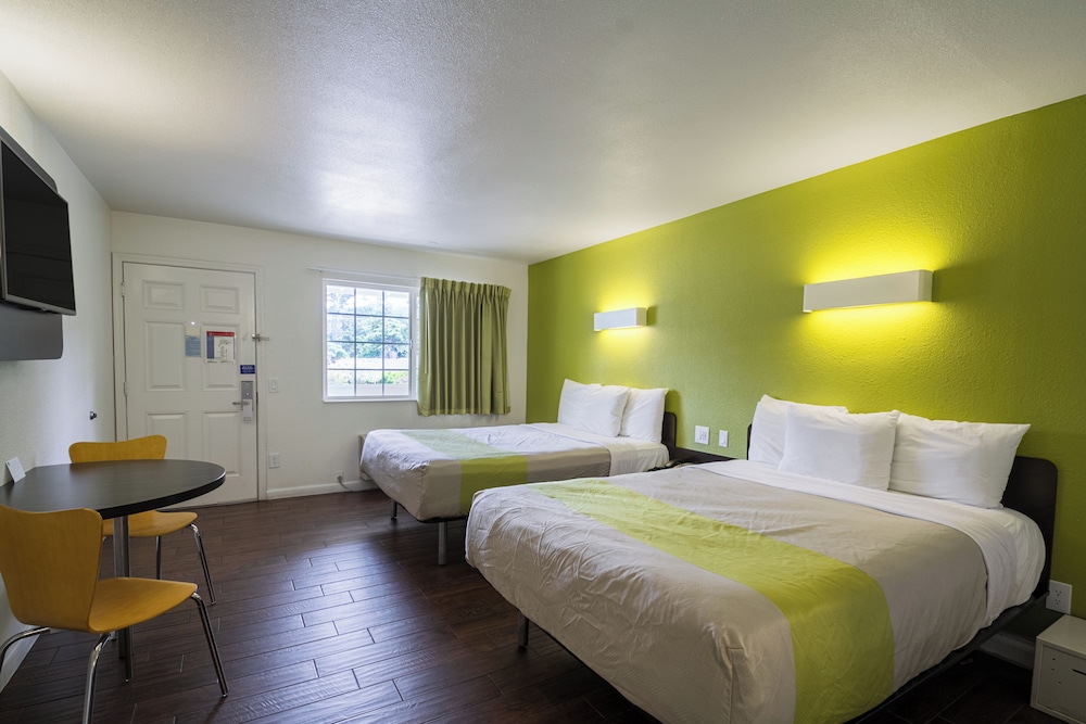 Fisherman's Cove Inn - photo 20