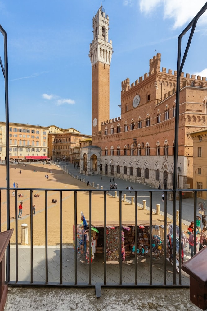 The Balcony Suite Piazza del Campo View — 4-Star Luxury Hotel in Siena, Italy