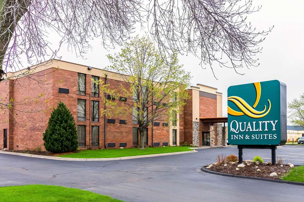 Quality Inn & Suites Arden Hills Saint Paul North