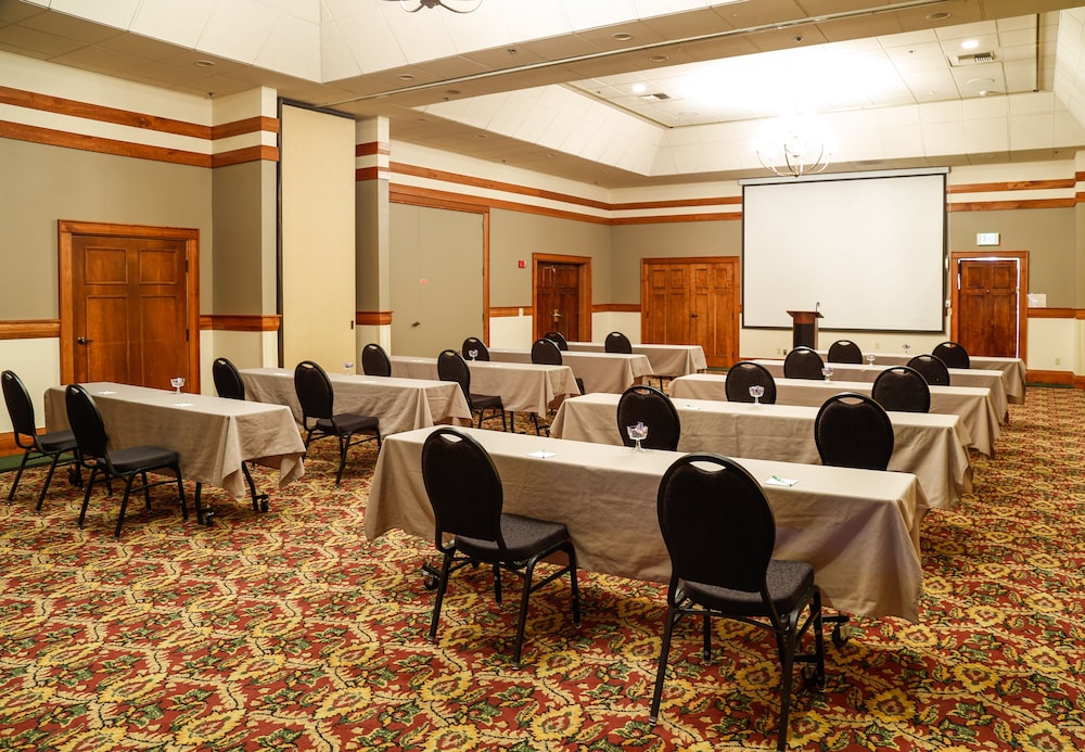 Holiday Inn West Yellowstone by IHG. - photo 174