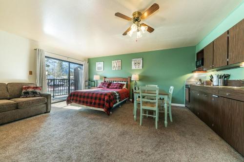 Cozy Studio w Partial Lake view #224 at Donner Lake Village in Truckee, United States