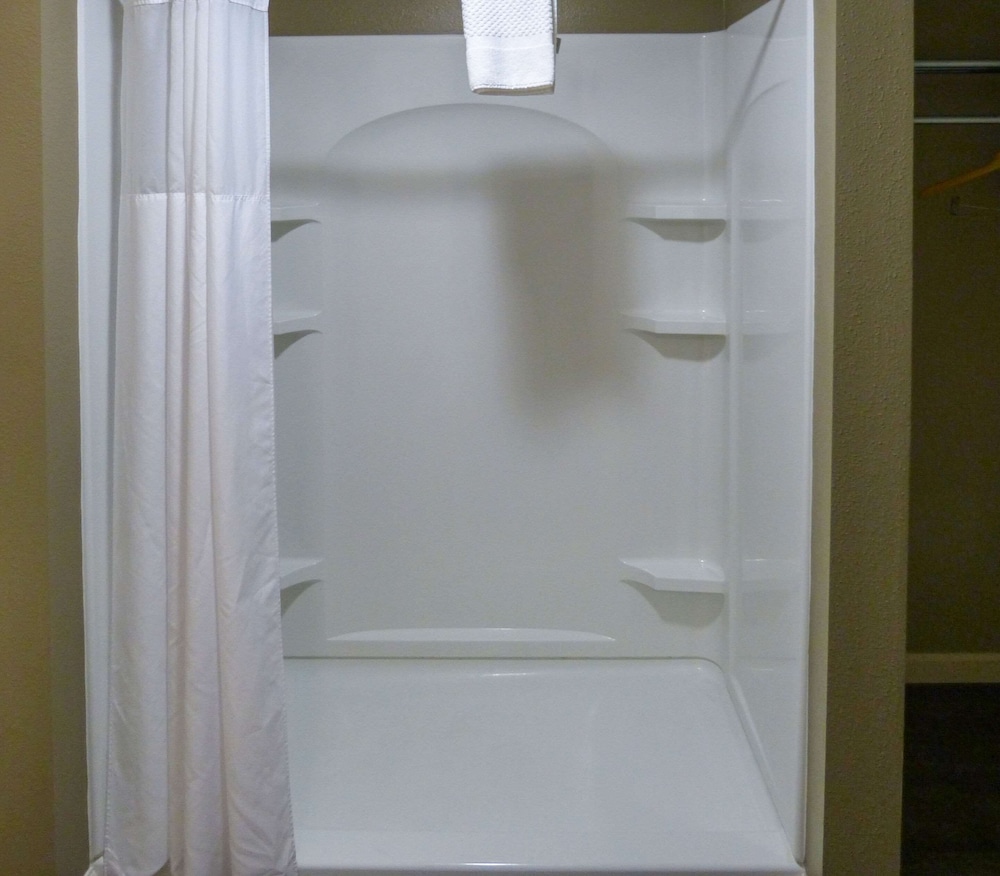 Rodeway Inn & Suites Ontario - photo 19