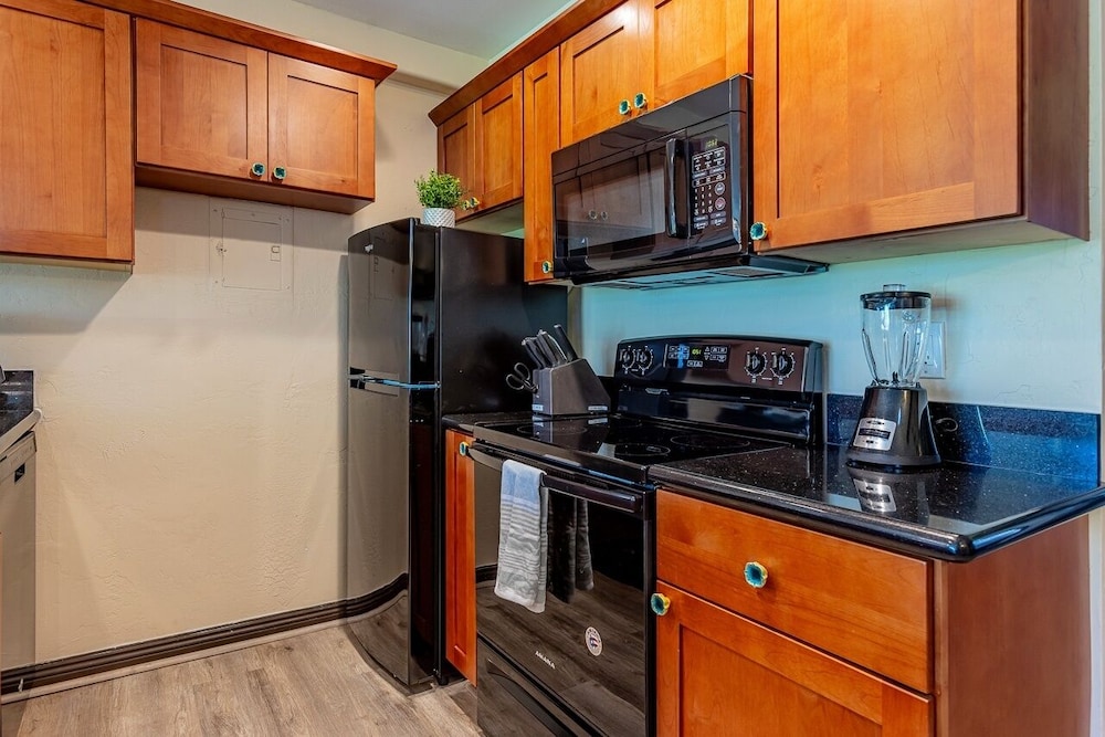 Hale Kamaole 121 by Coldwell Banker Island Vacations - photo 6