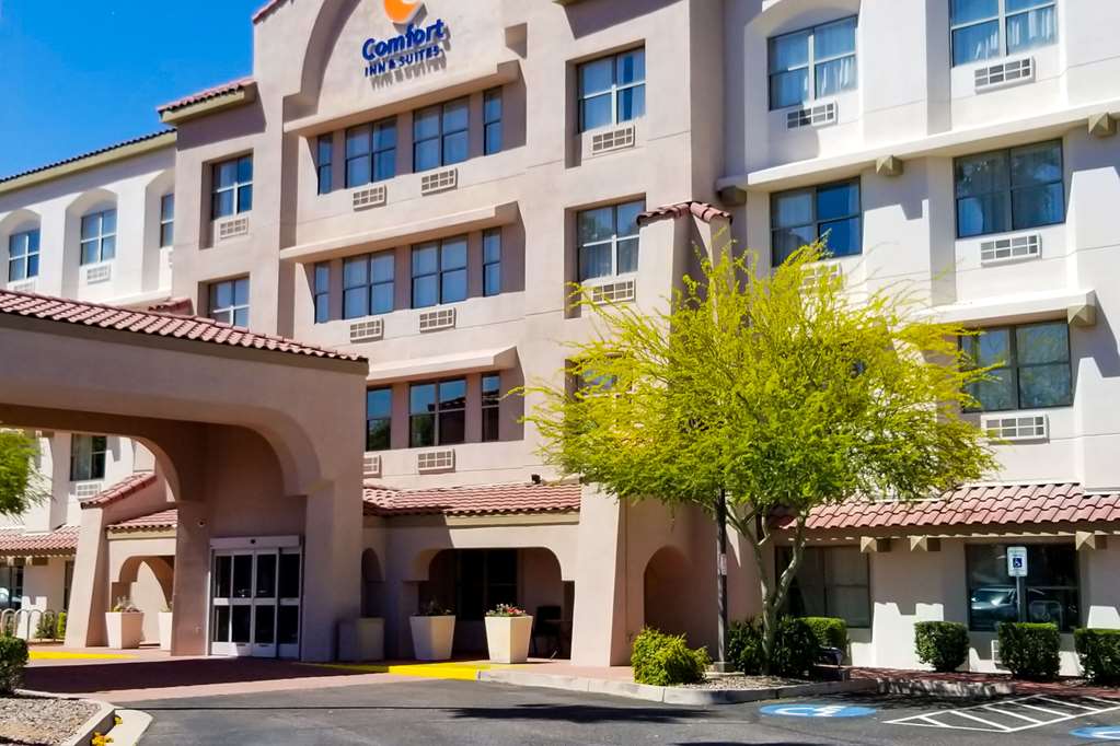 Comfort Inn & Suites Tempe Phoenix Sky Harbor Airport - featured photo