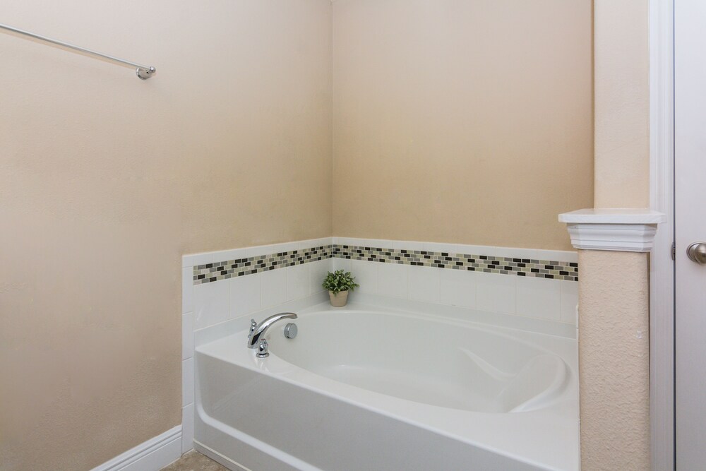 Lovely Vacation House With Private Pool at Solterra Resort - photo 60