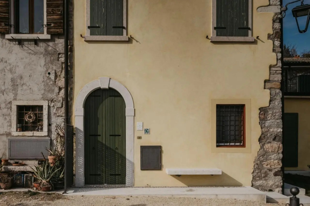 Civico42 in Garda, Italy