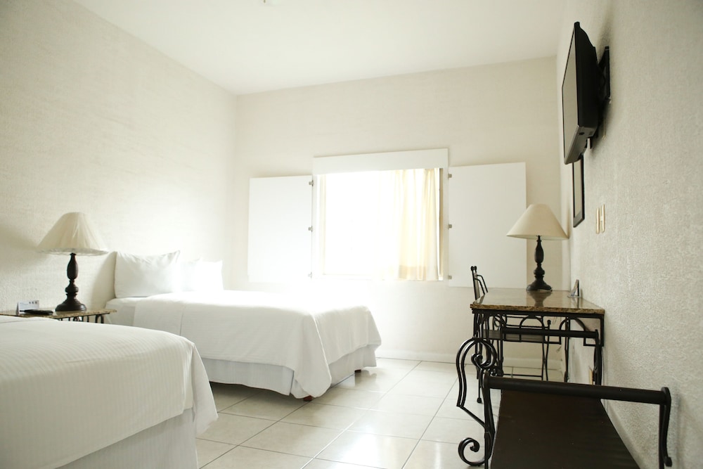 Hotel Las Palomas Tepic Express