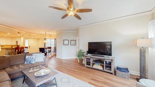 306 Windsor Place - photo 8