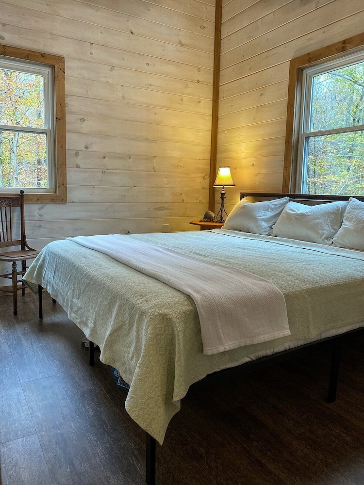 Hollowbranch Hideaway - last minute hotel in Unknown City