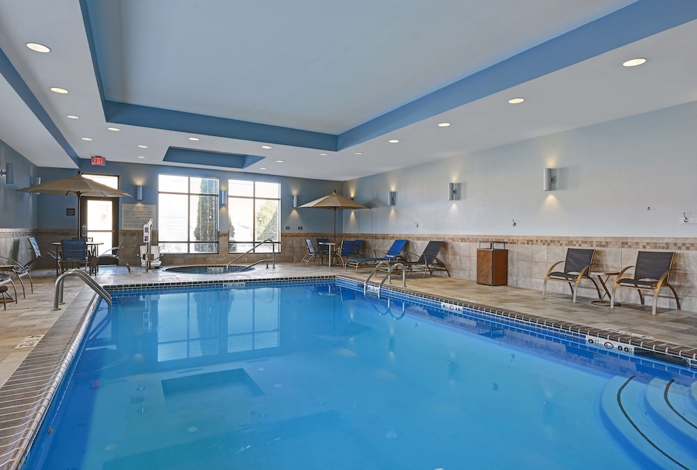Hampton Inn Farmington - photo 29