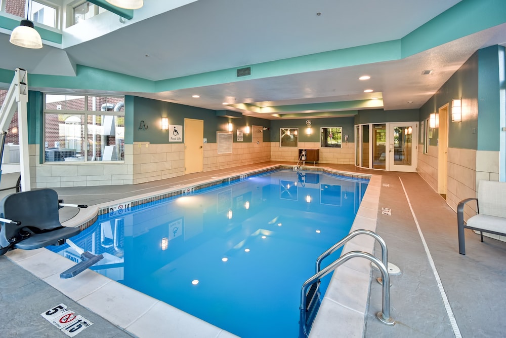 Holiday Inn Express & Suites Schererville by IHG - photo 17